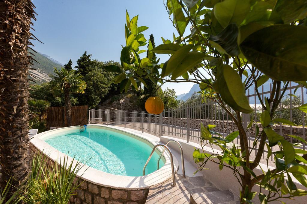Villa Fiore Torbole Sul Garda Phòng bức ảnh